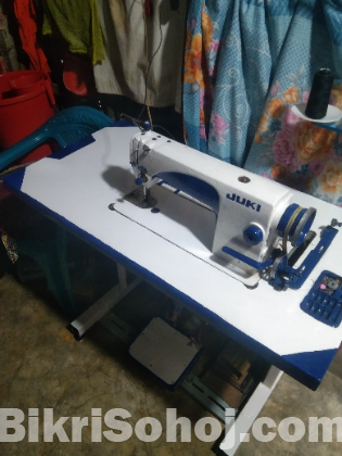 সেলাই মেশিন (Juki)